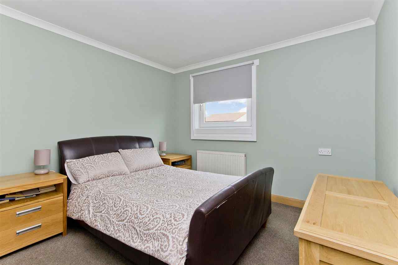 resized-2349823-Image 09 - Bed 1.jpg
